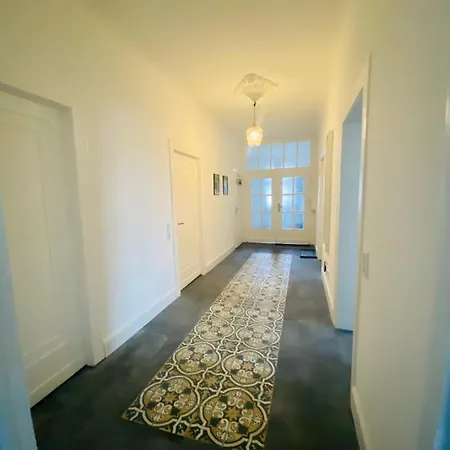 Get-your-flat Traumhafte Altbau-wohnung In Denkmal-villa 3 Zr Kue Bad 2 Schlafzr 125 M2 Haustier Auf Anfrage - Ruhig & Naturnah شقة