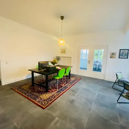 Get-your-flat Traumhafte Altbau-wohnung In Denkmal-villa 3 Zr Kue Bad 2 Schlafzr 125 M2 Haustier Auf Anfrage - Ruhig & Naturnah *