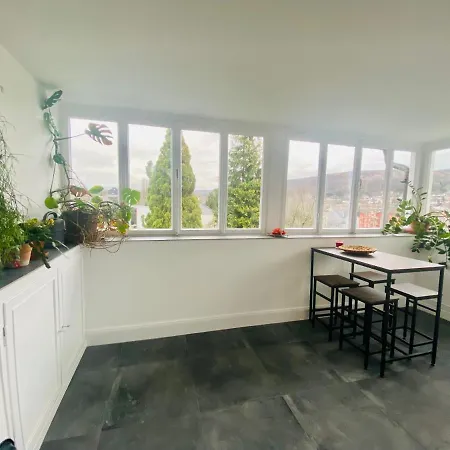 Get-your-flat Traumhafte Altbau-wohnung In Denkmal-villa 3 Zr Kue Bad 2 Schlafzr 125 M2 Haustier Auf Anfrage - Ruhig & Naturnah