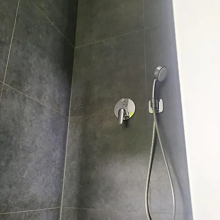 Appartement Get-your-flat Traumhafte Altbau-wohnung In Denkmal-villa 3 Zr Kue Bad 2 Schlafzr 125 M2 Haustier Auf Anfrage - Ruhig & Naturnah