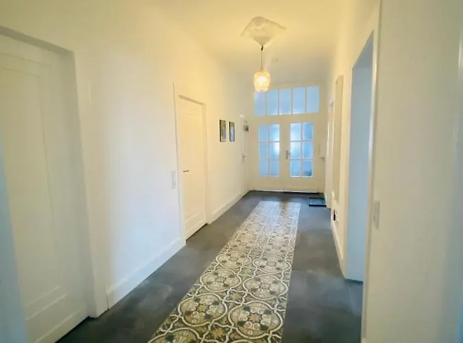 Get-your-flat Traumhafte Altbau-wohnung In Denkmal-villa 3 Zr Kue Bad 2 Schlafzr 125 M2 Haustier Auf Anfrage - Ruhig & Naturnah Appartement